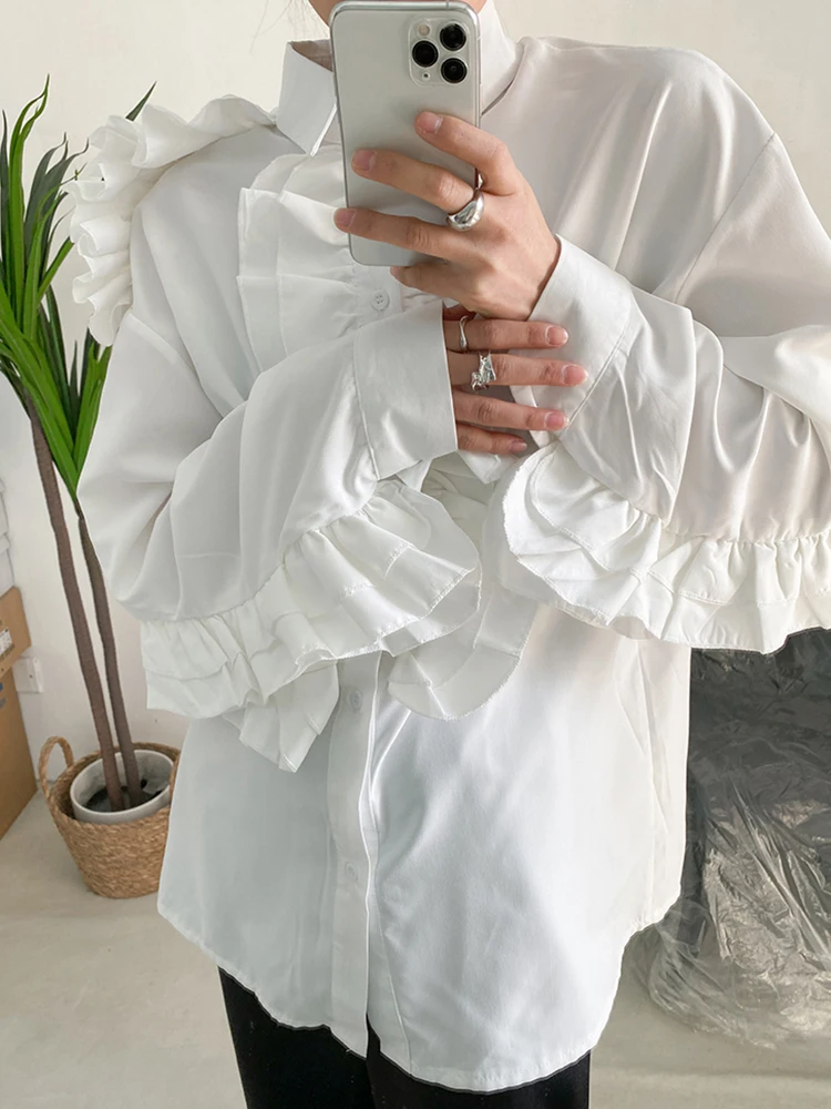 [EAM] Женская Белая Элегантная Блузка с оборками Большого Размера, Новая Рубашка Свободного Кроя с Отворотом и Длинным рукавом, Модный Прилив, Весна-Осень 2023 1DF7018 Изображение 1
